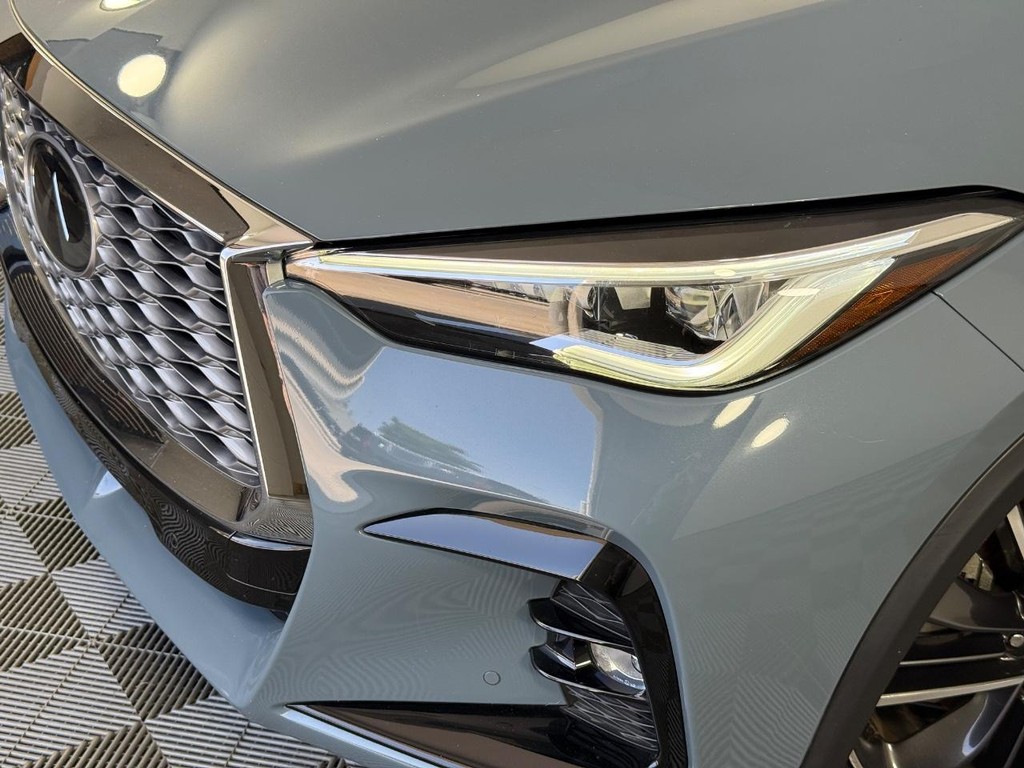 INFINITI QX55 Vehicle Full-screen Gallery Image 29