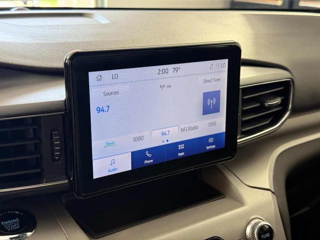 Ford Explorer Vehicle Full-screen Gallery Image 24