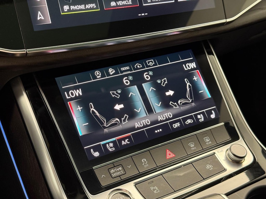 Audi Q8 Vehicle Full-screen Gallery Image 25