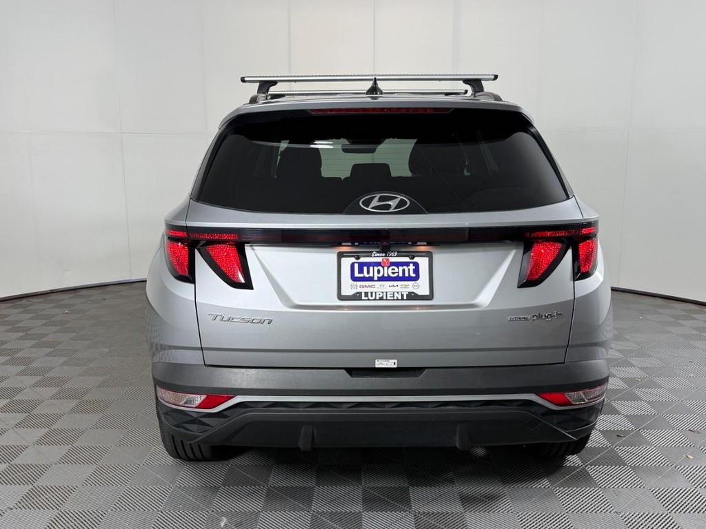 Hyundai Tucson Plug-In Hybrid Vehicle Full-screen Gallery Image 04