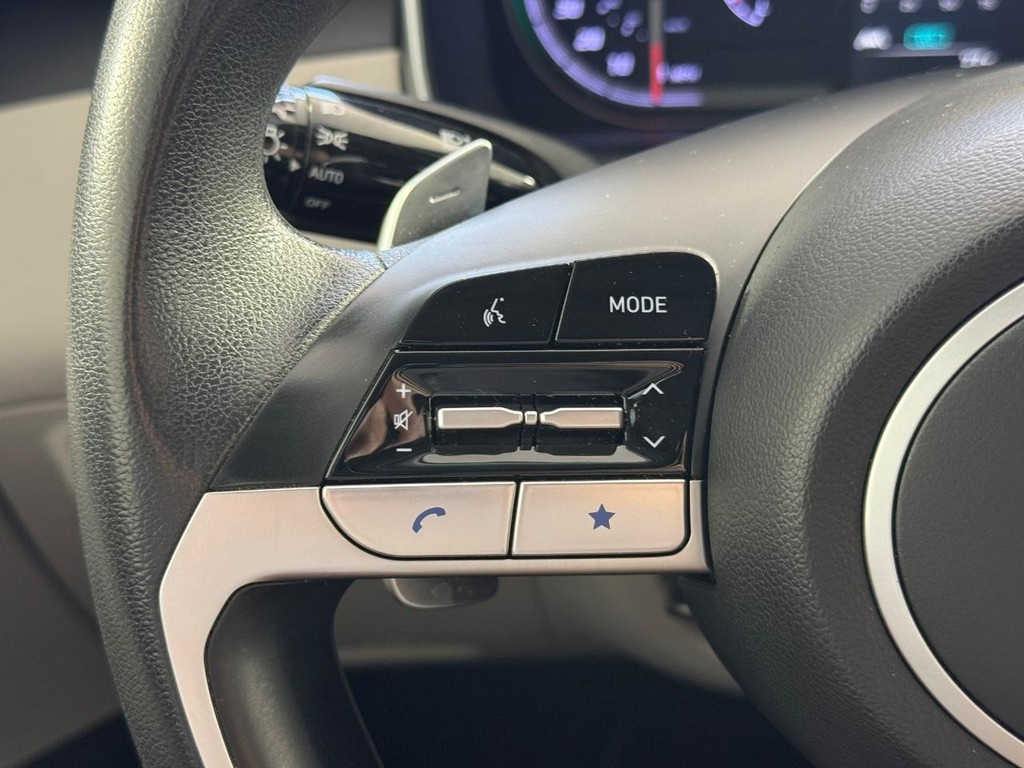 Hyundai Tucson Plug-In Hybrid Vehicle Full-screen Gallery Image 20