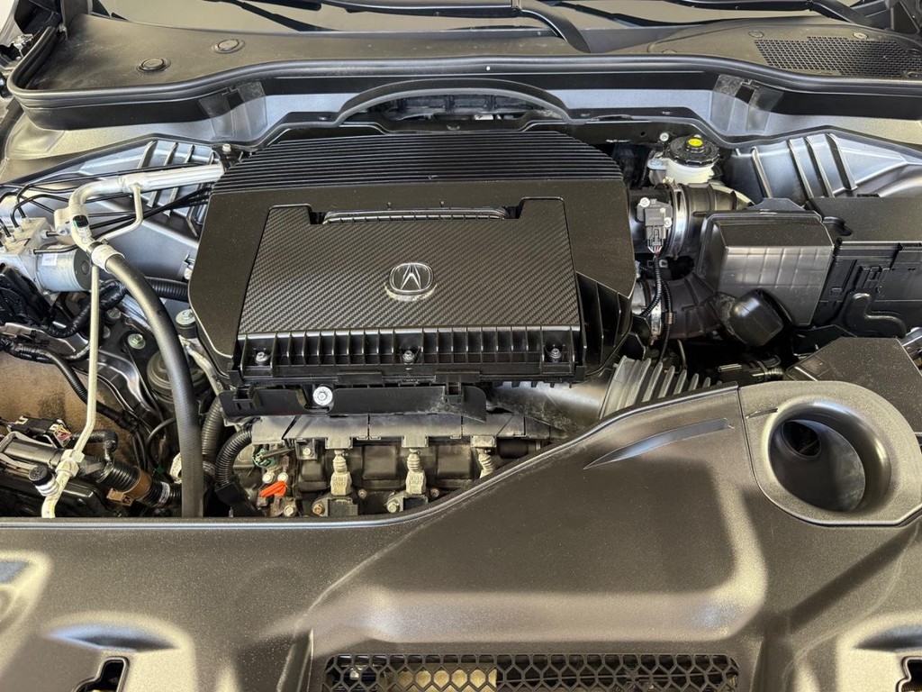 Acura MDX Vehicle Full-screen Gallery Image 11