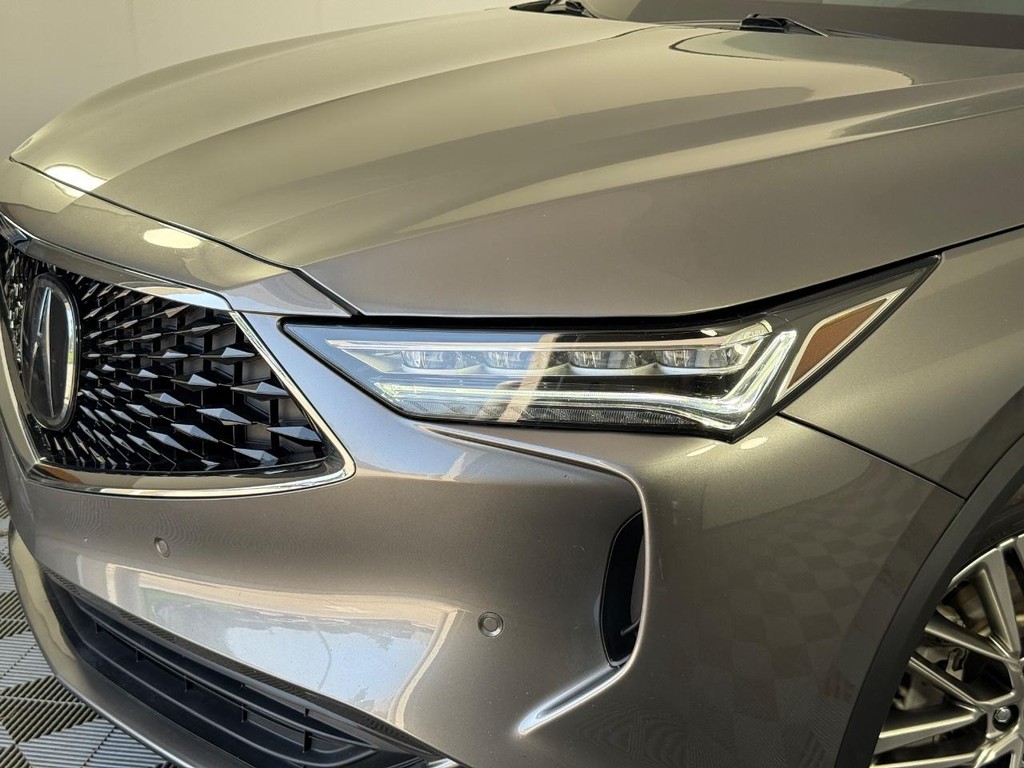 Acura MDX Vehicle Full-screen Gallery Image 29