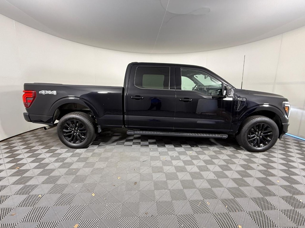 Ford F-150 Vehicle Full-screen Gallery Image 02