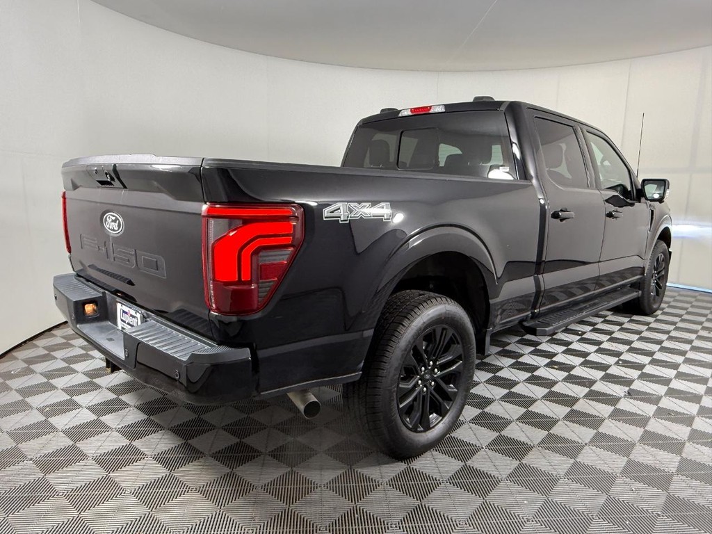 Ford F-150 Vehicle Full-screen Gallery Image 03