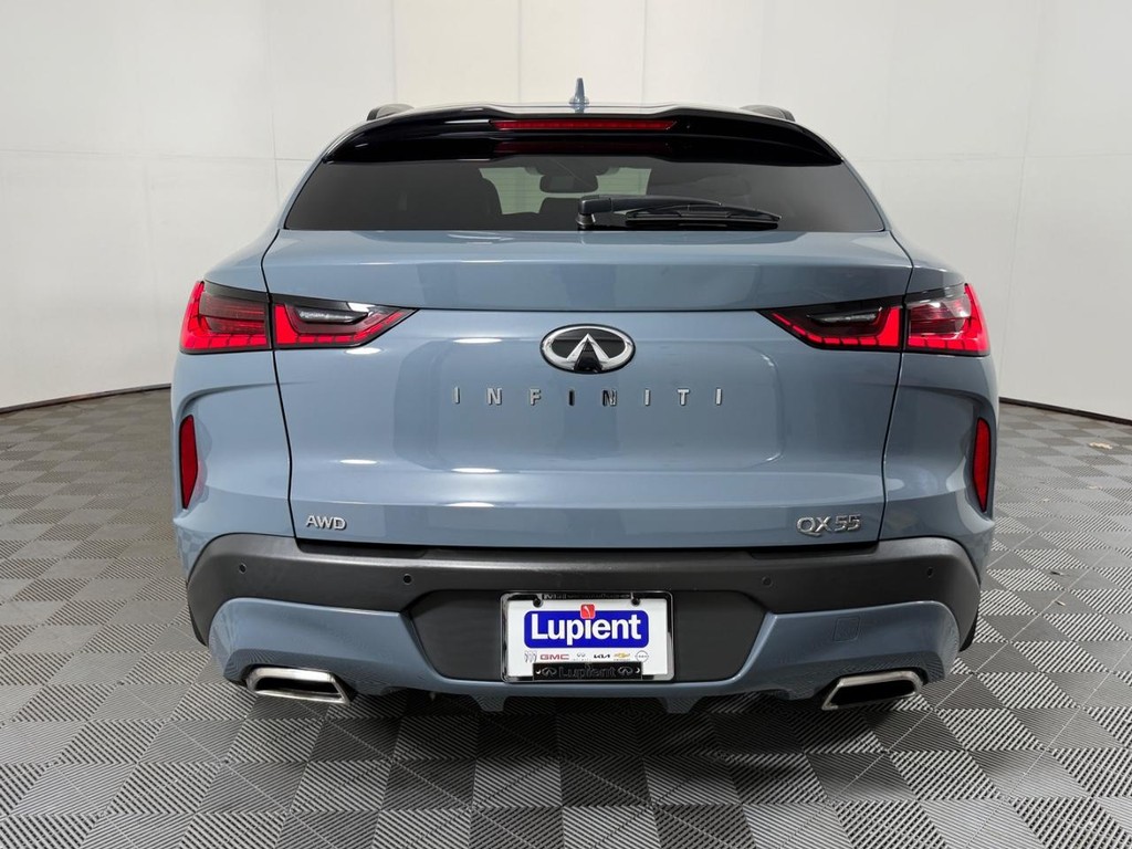 INFINITI QX55 Vehicle Full-screen Gallery Image 04