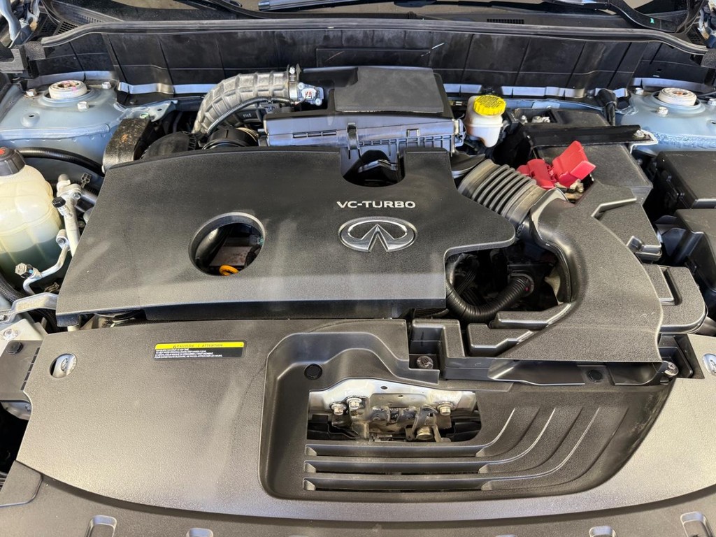 INFINITI QX55 Vehicle Full-screen Gallery Image 14