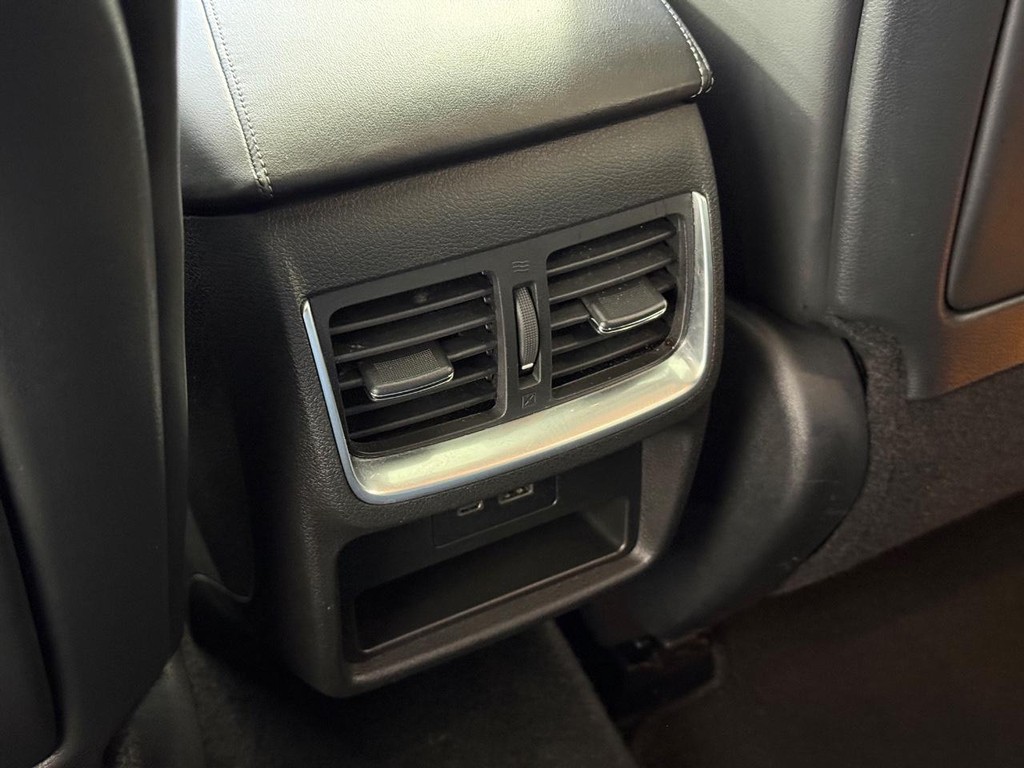 INFINITI QX55 Vehicle Full-screen Gallery Image 20