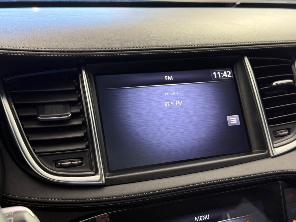 INFINITI QX55 Vehicle Full-screen Gallery Image 24