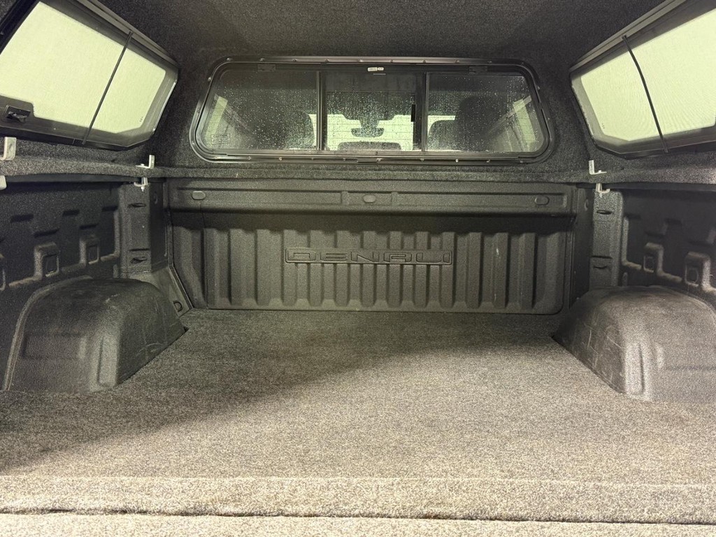 GMC Sierra 1500 Vehicle Full-screen Gallery Image 06