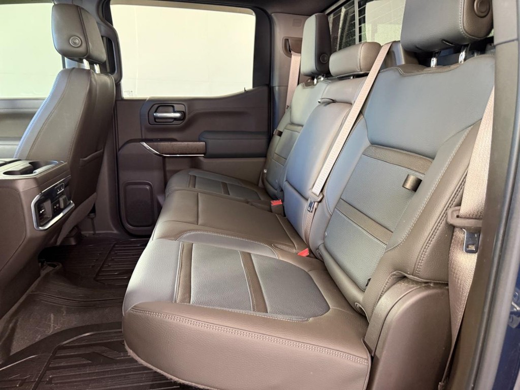 GMC Sierra 1500 Vehicle Full-screen Gallery Image 17
