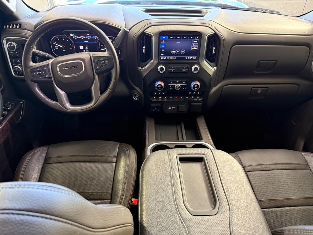 GMC Sierra 1500 Vehicle Full-screen Gallery Image 18