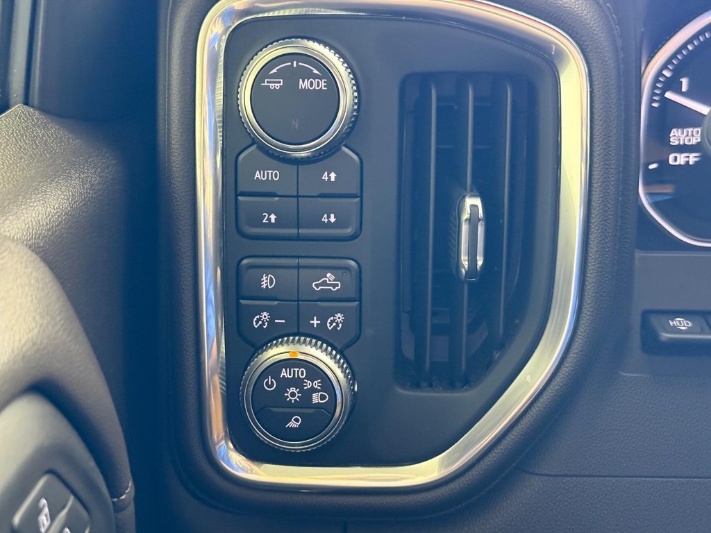 GMC Sierra 1500 Vehicle Full-screen Gallery Image 27