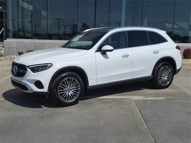 more details - mercedes-benz glc