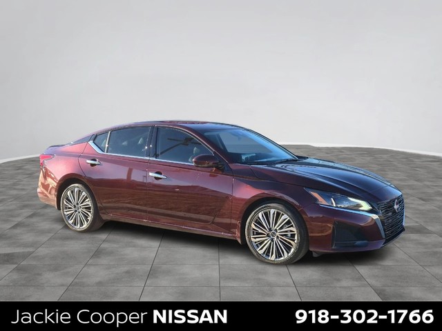 more details - nissan altima