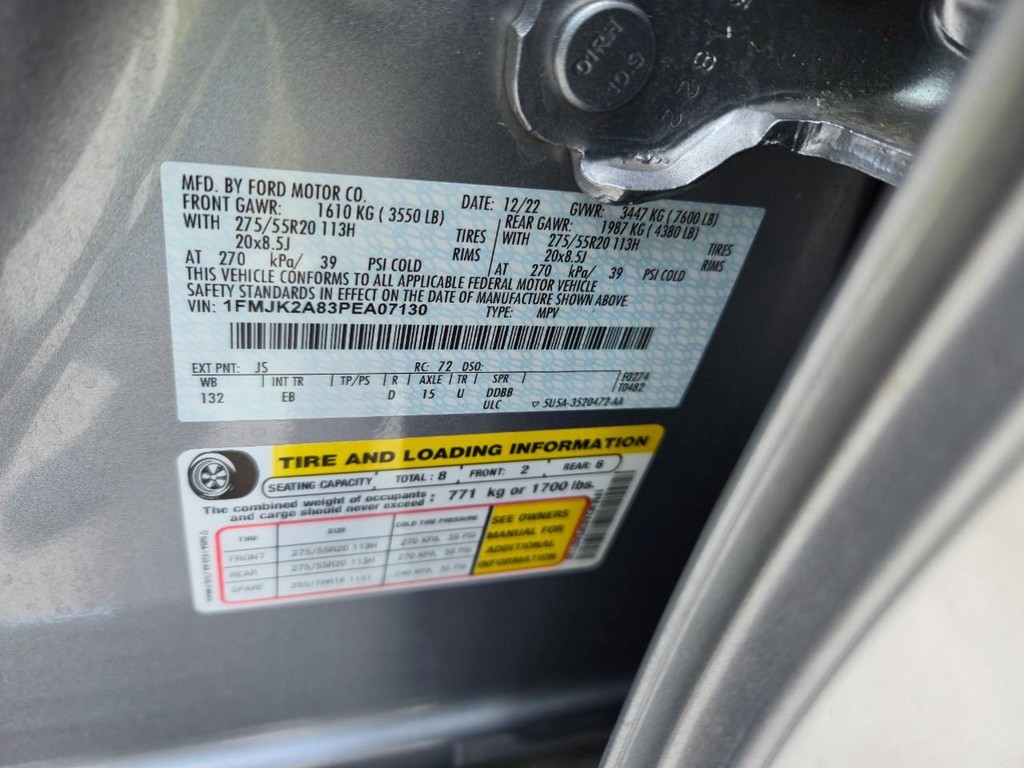 Ford Expedition Max Vehicle Full-screen Gallery Image 27