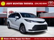 2022 Toyota Sienna LE thumbnail image 01