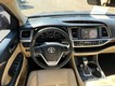 2019 Toyota Highlander Limited thumbnail image 17