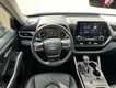 2022 Toyota Highlander XLE thumbnail image 17