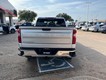 2020 Chevrolet Silverado 1500 4WD LT Crew Cab thumbnail image 04