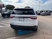 2021 Chevrolet Traverse LT Cloth thumbnail image 04