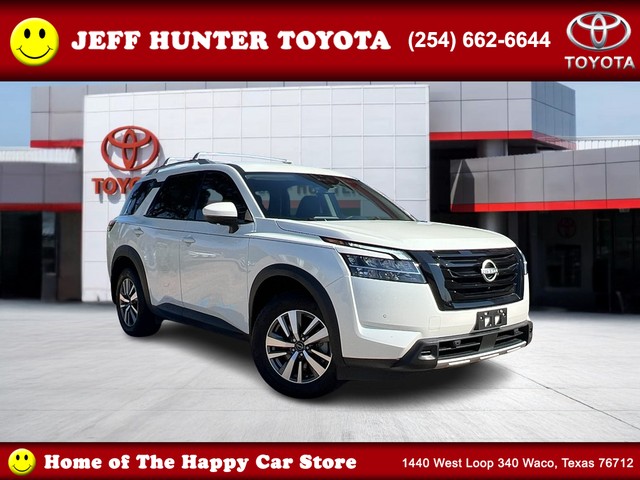 2024 Nissan Pathfinder SL at Jeff Hunter Toyota in Waco TX
