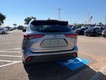 2022 Toyota Highlander Hybrid XLE thumbnail image 04