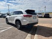2017 Toyota Highlander XLE thumbnail image 03