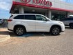 2017 Toyota Highlander XLE thumbnail image 06