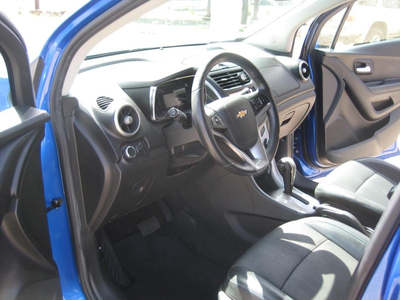 Chevrolet Trax Vehicle Image 16