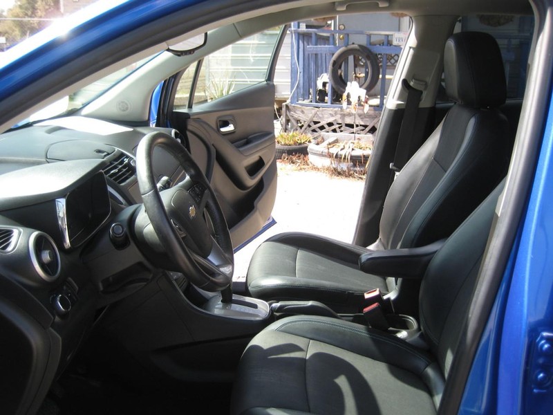 Chevrolet Trax Vehicle Image 17