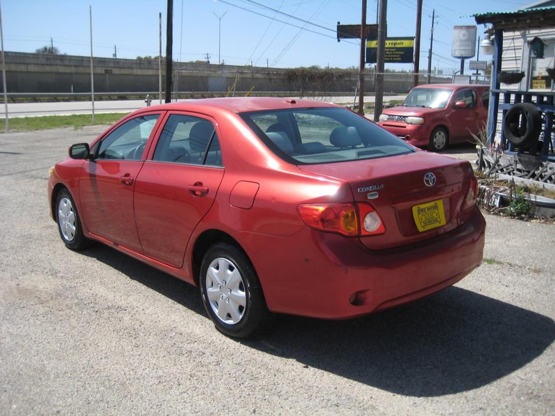 Toyota Corolla Vehicle Image 04