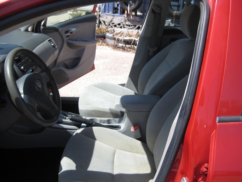 Toyota Corolla Vehicle Image 17