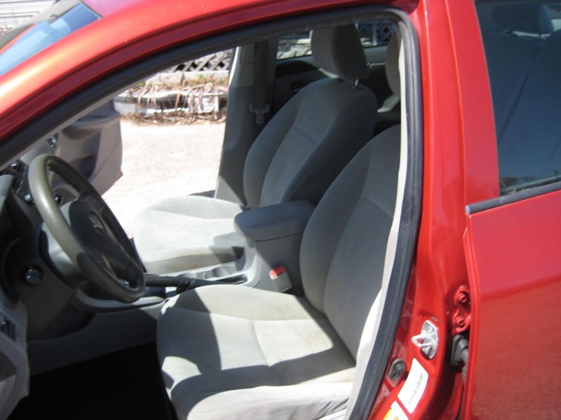 Toyota Corolla Vehicle Image 18