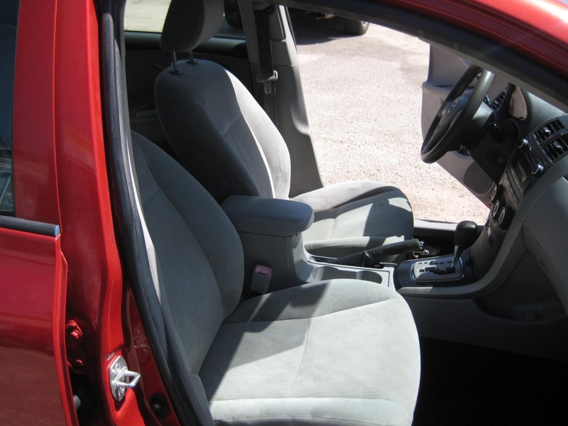 Toyota Corolla Vehicle Image 21