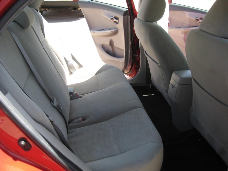 Toyota Corolla Vehicle Image 23