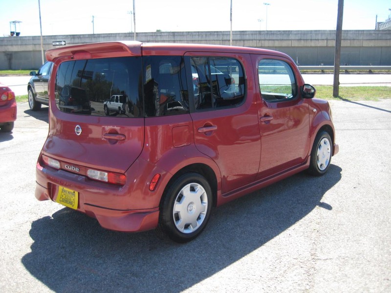 Nissan Cube Vehicle Image 05