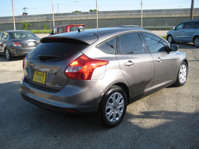 Ford Focus Vehicle Image 05