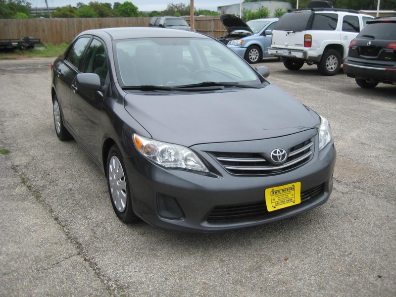 Toyota Corolla Vehicle Image 05