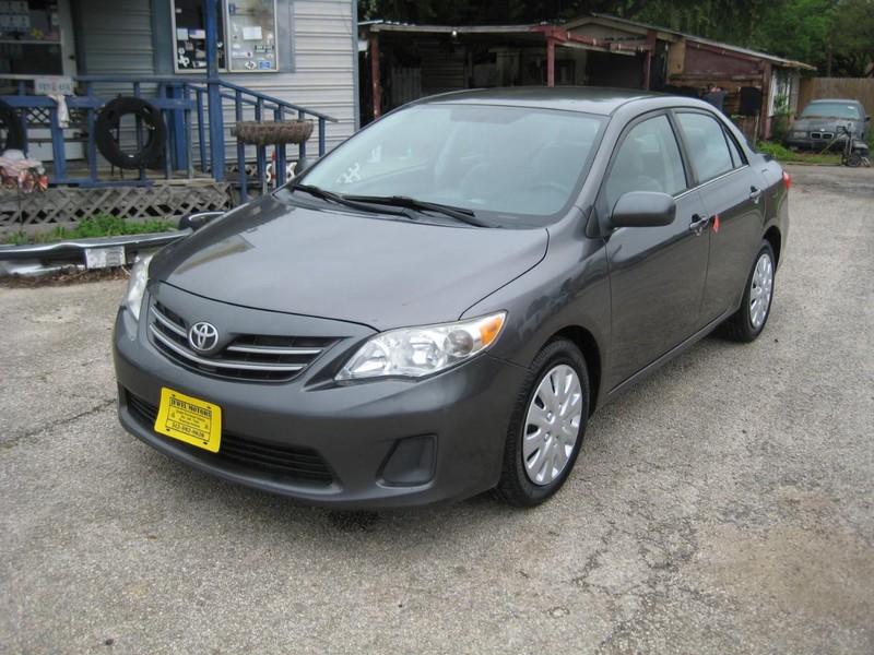 Toyota Corolla Vehicle Image 06