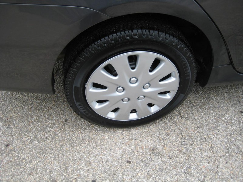 Toyota Corolla Vehicle Image 09