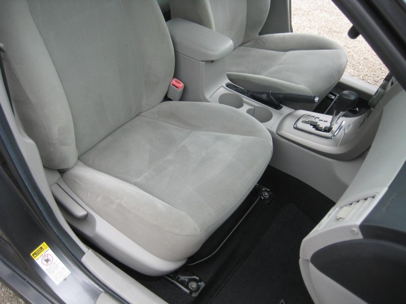 Toyota Corolla Vehicle Image 14