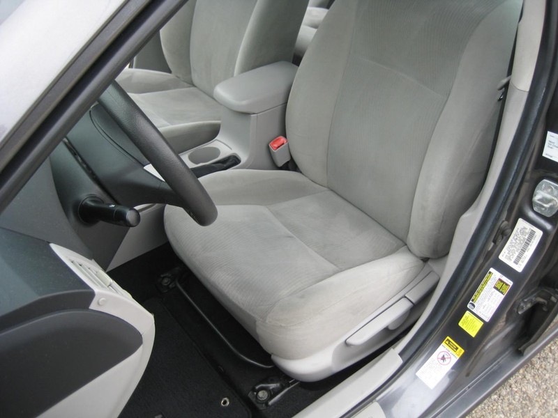 Toyota Corolla Vehicle Image 16