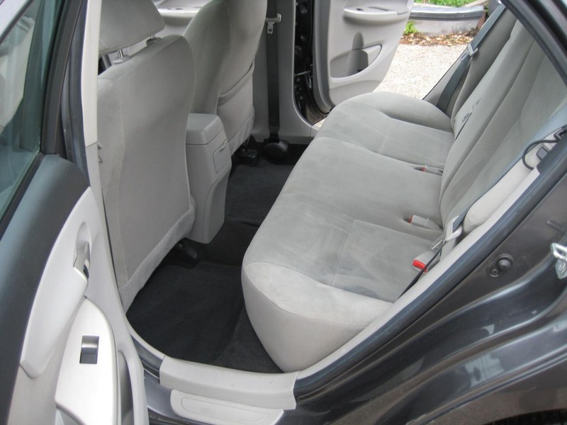 Toyota Corolla Vehicle Image 19