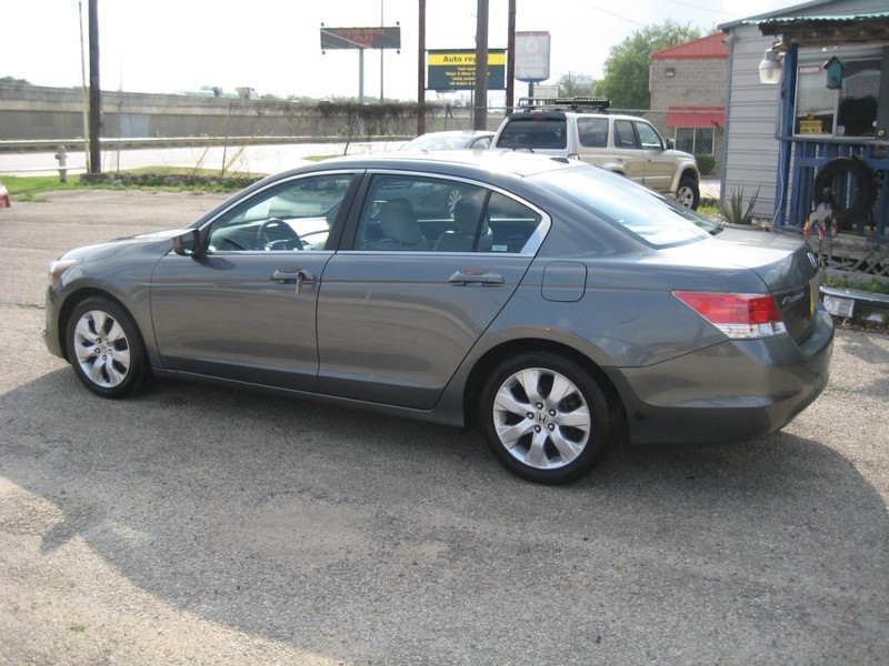 Honda Accord Sedan Vehicle Image 02