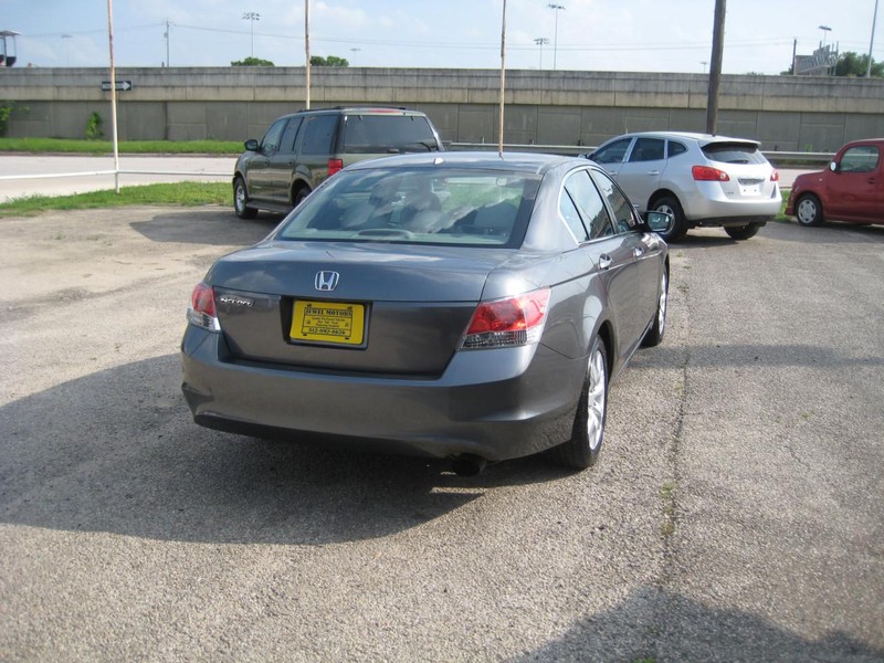 Honda Accord Sedan Vehicle Image 03