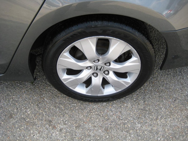 Honda Accord Sedan Vehicle Image 10
