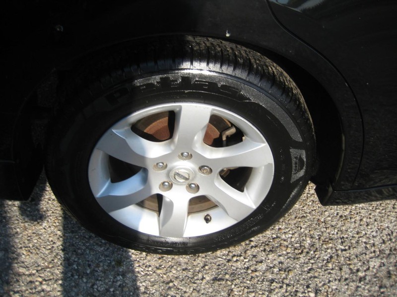 Nissan Altima Vehicle Image 10