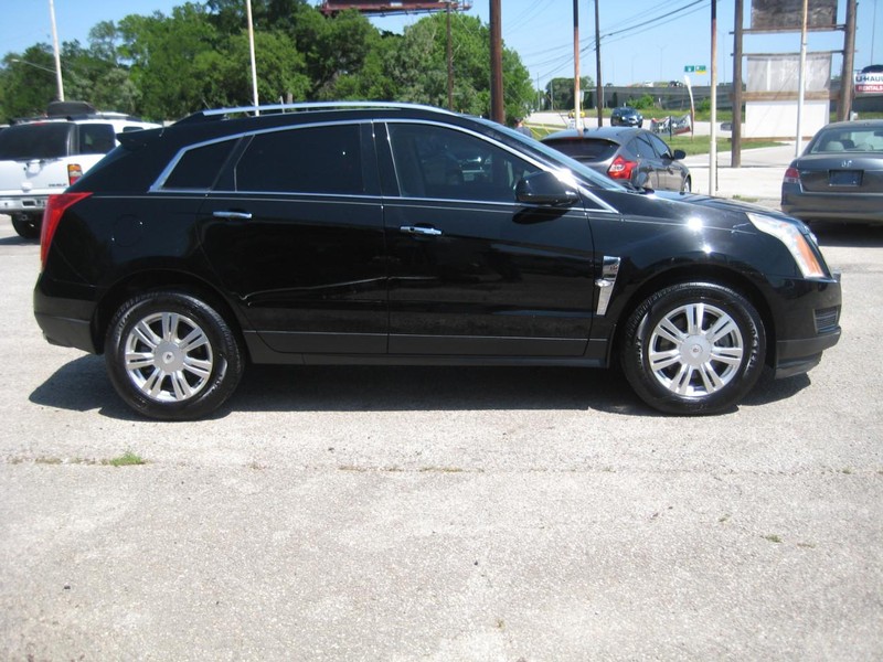 Cadillac SRX Vehicle Image 06