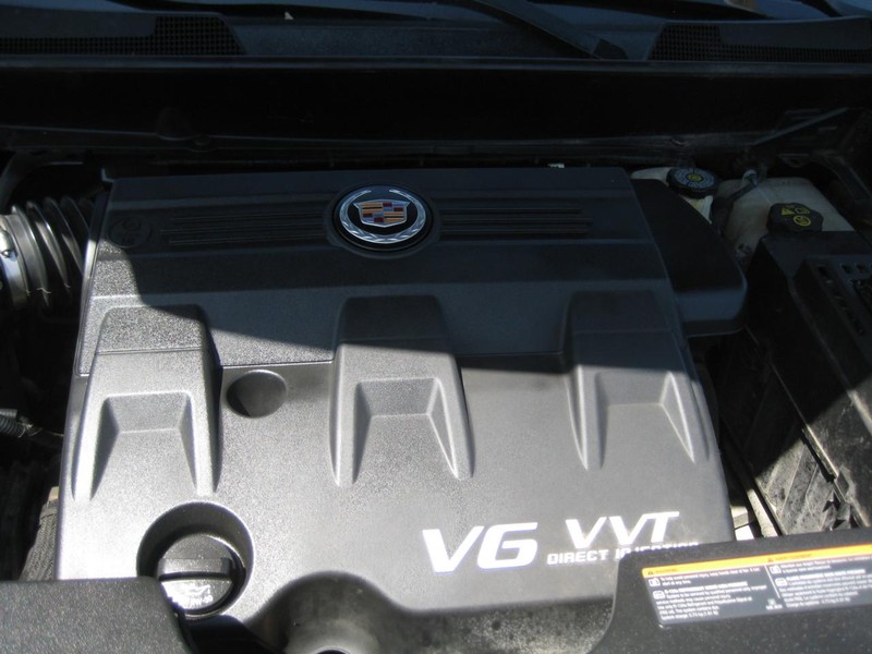 Cadillac SRX Vehicle Image 14